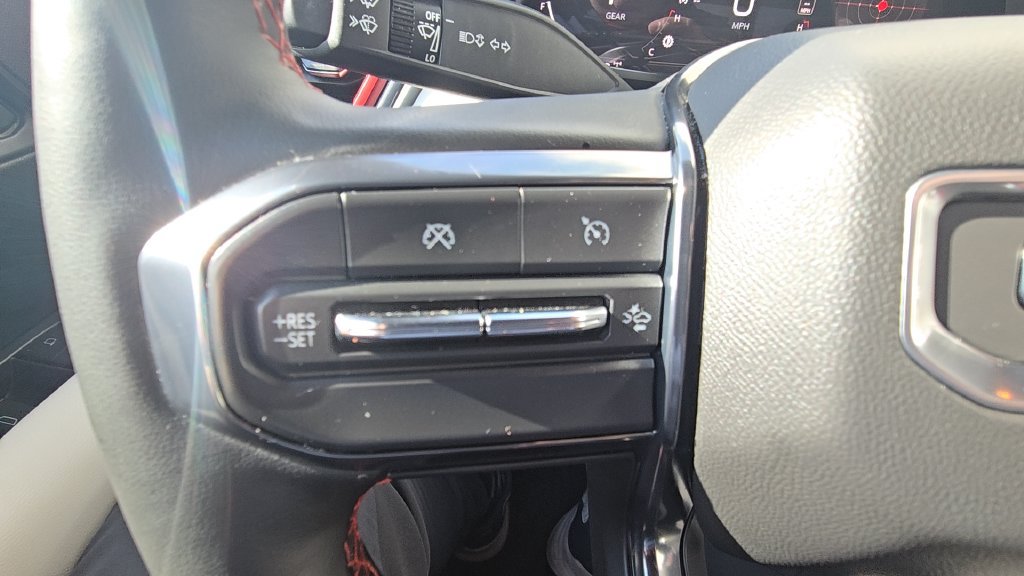 Used 2023 GMC Canyon AT4X w/ Edition 1 AWD/4WD image 14