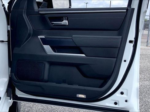 Used 2025 Toyota Tundra Platinum image 22