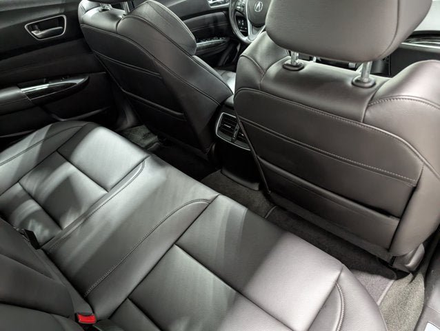 Used 2018 Acura TLX FWD image 16