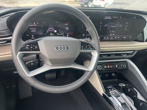 New 2025 Audi Q5 Premium image 30