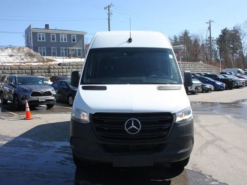 Used 2020 Mercedes-Benz Sprinter 144 Cargo image 2