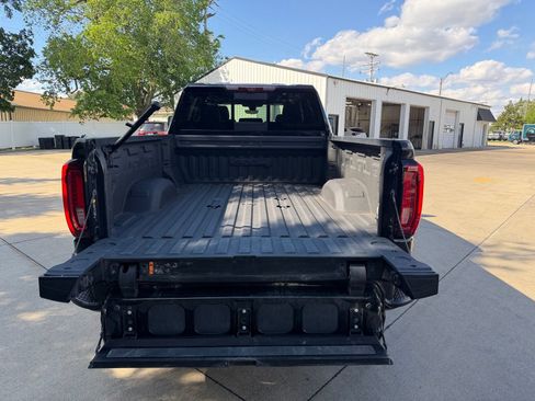 Used 2022 GMC Sierra 2500 AT4 w/ AT4 Premium Plus Package AWD/4WD image 12