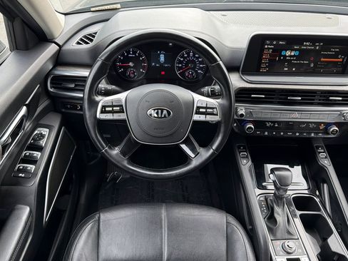 Used 2021 Kia Telluride EX w/ EX Premium Package image 18