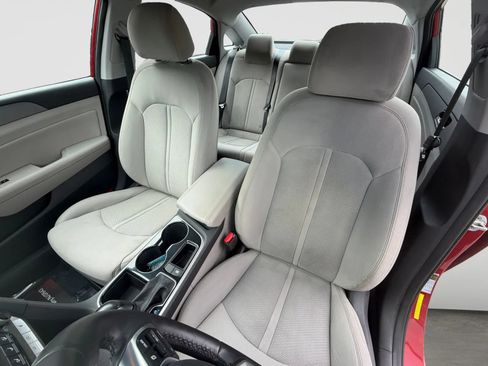 Used 2018 Hyundai Sonata SEL FWD image 13
