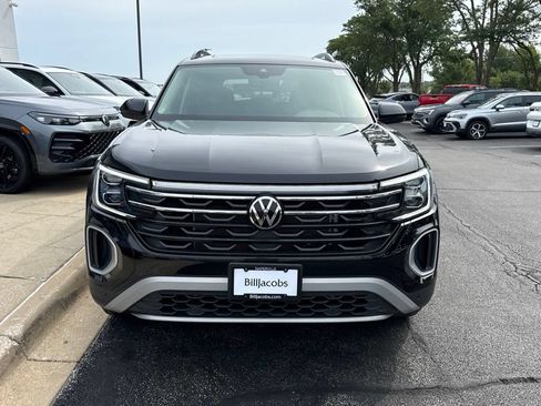 Used 2026 Volkswagen Atlas Peak Edition AWD/4WD image 9