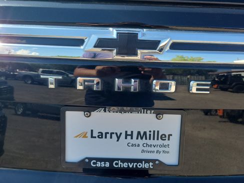 Used 2023 Chevrolet Tahoe Premier w/ Advanced Technology Package AWD/4WD image 16