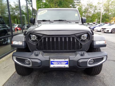 Used 2019 Jeep Wrangler Unlimited Sahara w/ Dual Top Group image 2