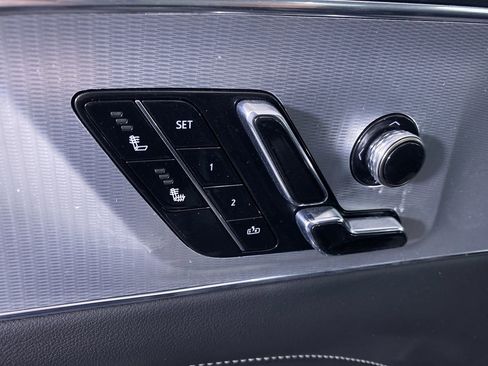 Certified 2024 Cadillac Lyriq Tech image 9