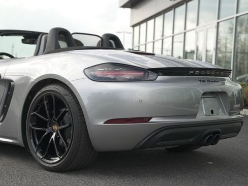 Used 2025 Porsche 718 Boxster RWD image 14