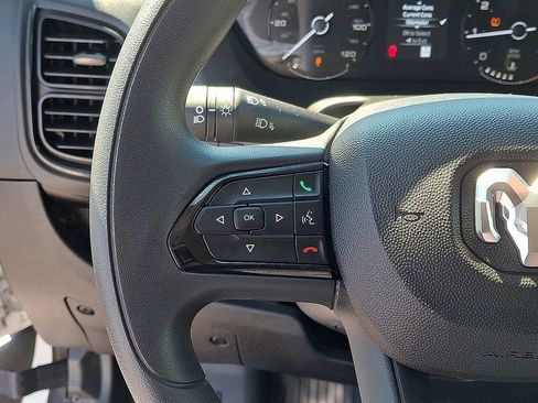 Used 2025 RAM ProMaster 2500 w/ Convenience Group image 21