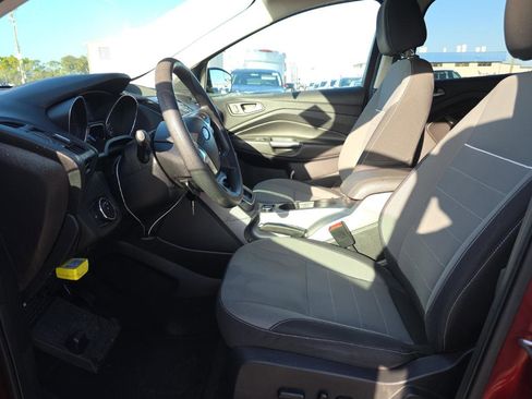 Used 2014 Ford Escape SE image 10