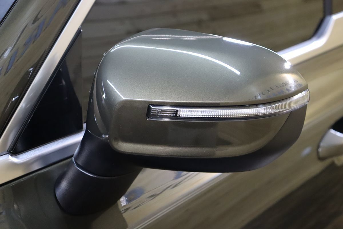 Used 2024 Kia Telluride EX w/ EX Captain's Chair Package FWD image 13