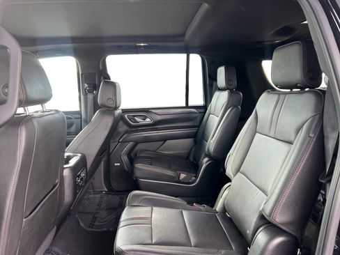 Used 2022 Chevrolet Suburban RST w/ Sport Performance Package image 11