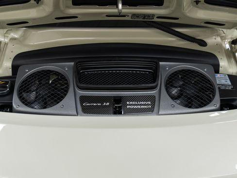 Used 2014 Porsche 911 50th Anniversary Edition RWD image 15