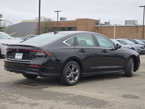 Certified 2023 Honda Accord EX image 15