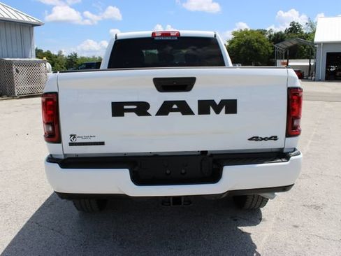 Used 2026 RAM 2500 Big Horn AWD/4WD image 9