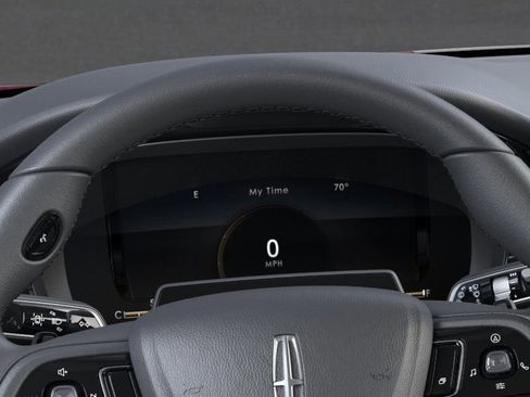 New 2025 Lincoln Corsair Reserve image 13