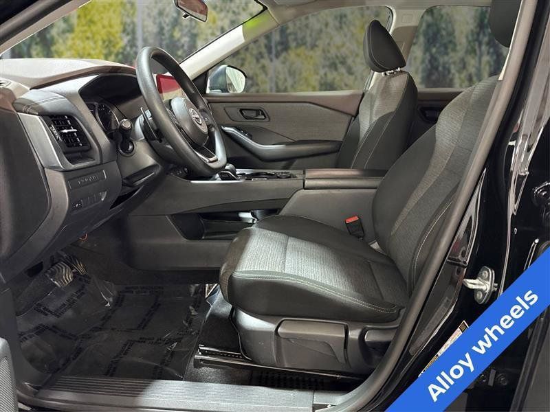 Used 2022 Nissan Rogue S AWD/4WD image 9