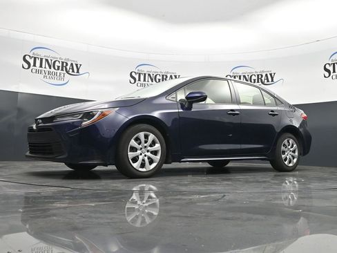 Used 2023 Toyota Corolla LE FWD image 28