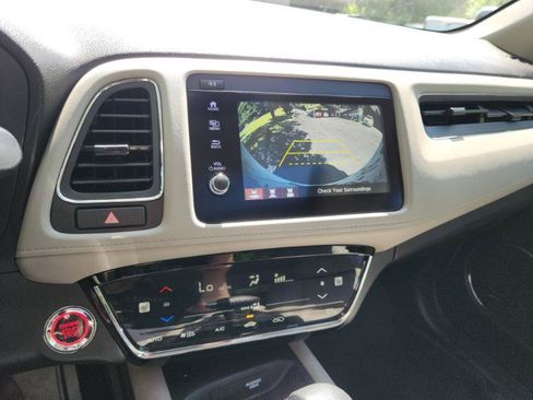 Used 2021 Honda HR-V EX-L image 14