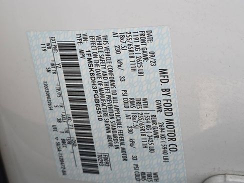 Used 2023 Ford Explorer XLT w/ Equipment Group 202A image 31