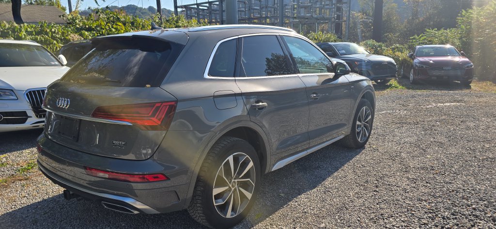 Used 2023 Audi Q5 2.0T Premium Plus w/ Premium Plus Package AWD/4WD image 2