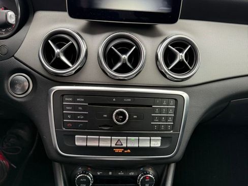 Used 2020 Mercedes-Benz GLA 250 4MATIC image 12