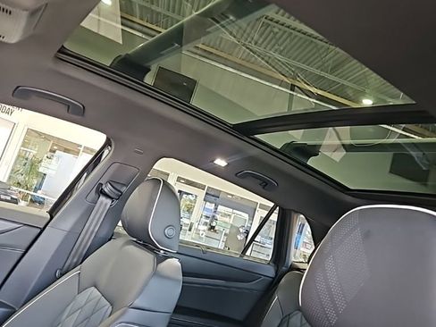 New 2026 Volkswagen Atlas Cross Sport SEL Premium R-Line AWD/4WD image 29