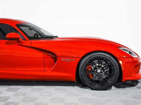 Used 2015 Dodge Viper w/ Quick Order Package 22J GT image 3