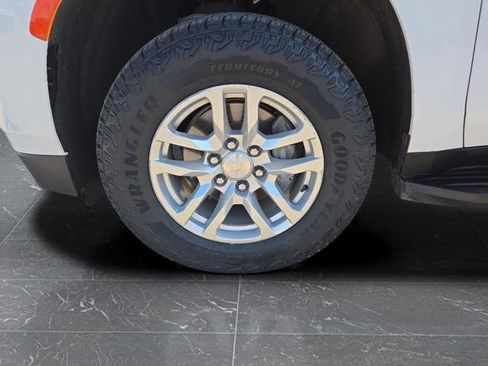 Used 2021 Chevrolet Tahoe LT image 43