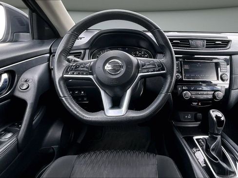 Used 2019 Nissan Rogue SV AWD/4WD image 8