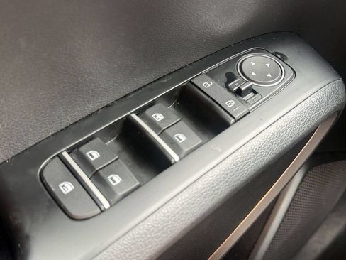 Used 2020 Kia Soul LX FWD image 22