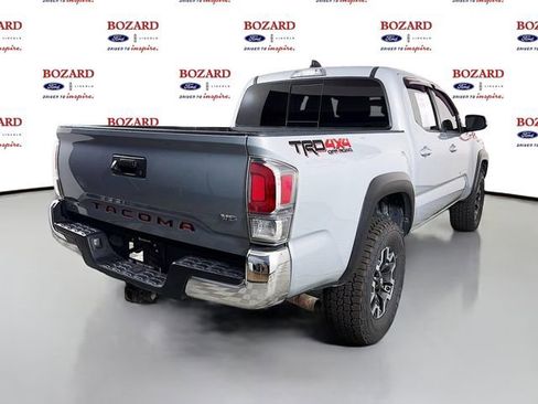 Used 2021 Toyota Tacoma TRD Off-Road AWD/4WD image 8