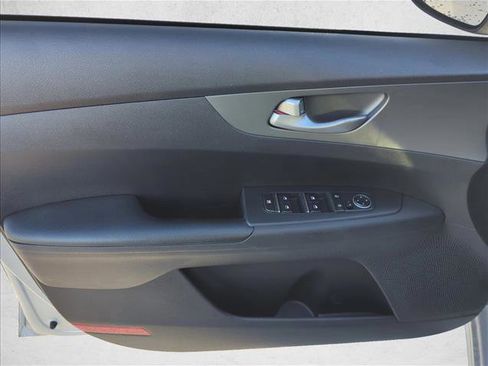 Used 2020 Kia Forte LXS image 7