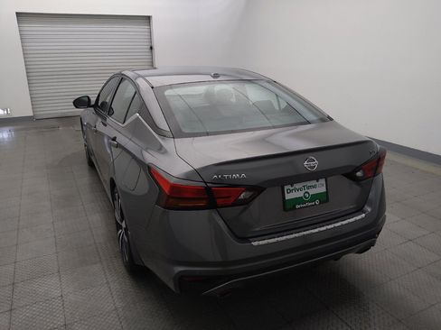Used 2022 Nissan Altima 2.5 SR FWD image 6