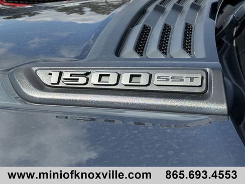 Used 2025 RAM 1500 Laramie w/ Night Edition image 34