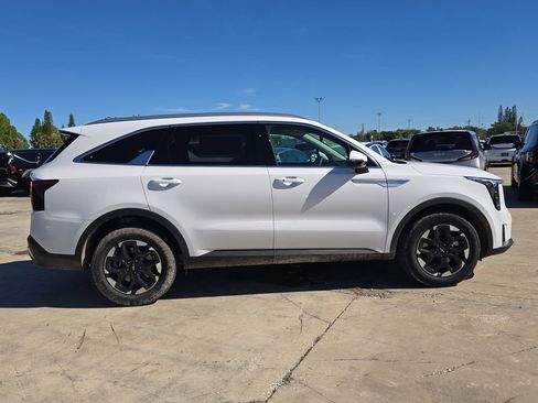 New 2026 Kia Sorento S w/ S Panoramic Sunroof Package FWD image 9