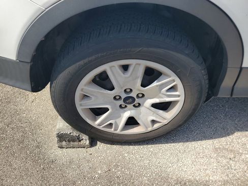 Used 2016 Ford Escape S FWD image 9