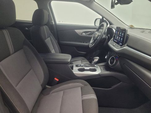 Used 2024 Chevrolet Blazer LT w/ Convenience Package FWD image 21