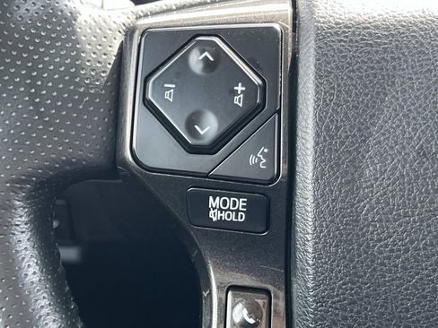 Used 2024 Toyota 4Runner TRD Off-Road Premium AWD/4WD image 15