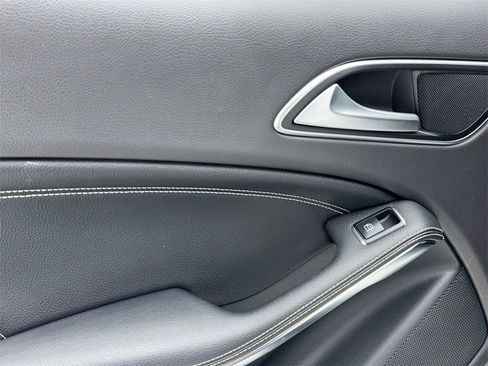 Used 2020 Mercedes-Benz GLA 250 image 41