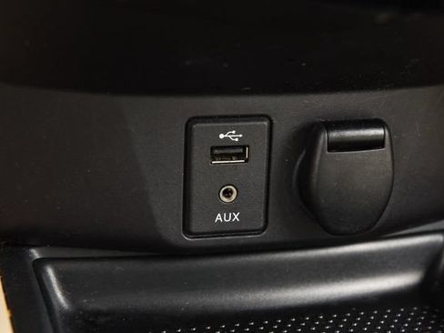 Used 2016 Nissan Rogue SL w/ SL Premium Package FWD image 19