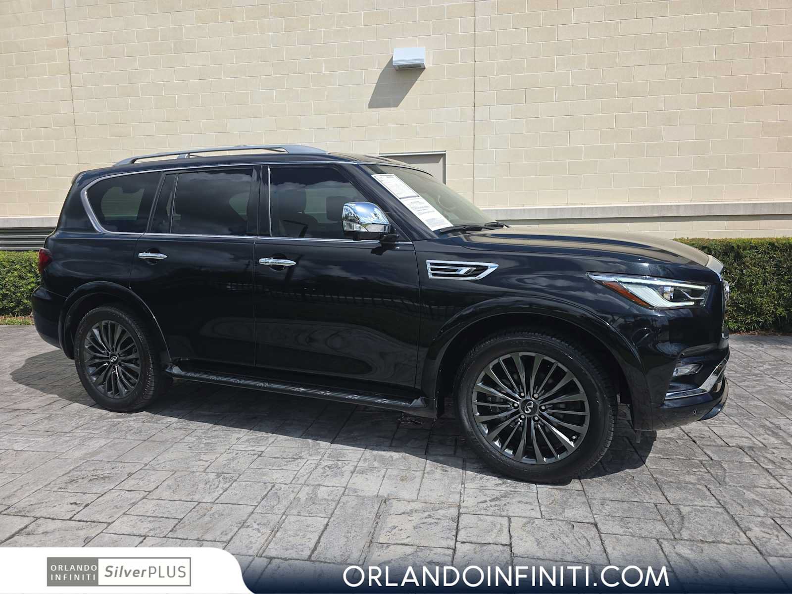 Used 2023 INFINITI QX80 Sensory w/ Cargo Package RWD image 1