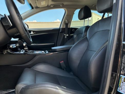 Used 2019 Kia Stinger Premium RWD image 18