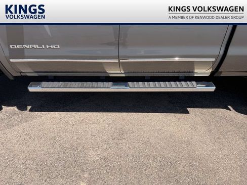 Used 2018 GMC Sierra 2500 Denali w/ Duramax Plus Package AWD/4WD image 28
