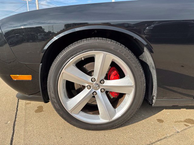Used 2009 Dodge Challenger SRT8 RWD image 12