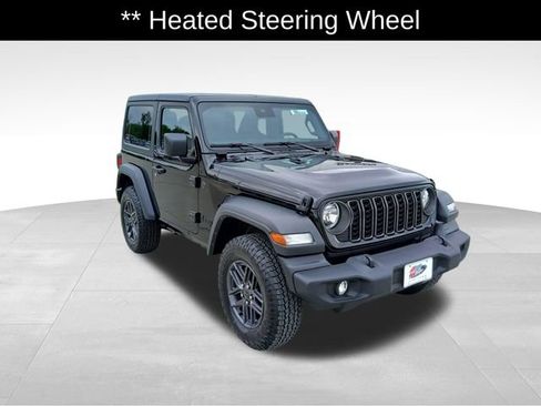 Used 2024 Jeep Wrangler Sport AWD/4WD image 7