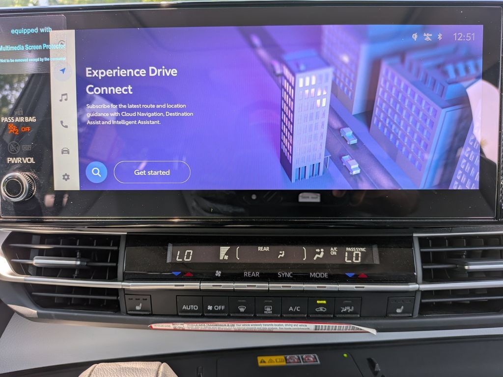 Used 2025 Toyota Sienna XLE w/ XLE Plus Package FWD image 20