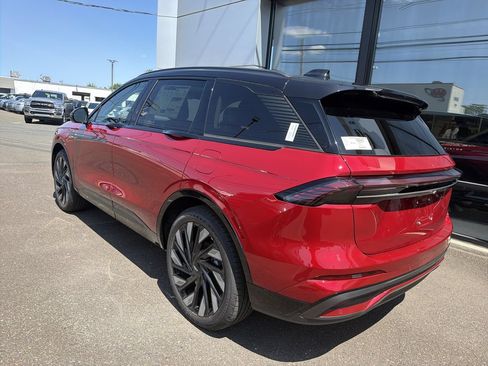 New 2026 Lincoln Nautilus Reserve w/ Jet Appearance Package AWD/4WD image 2