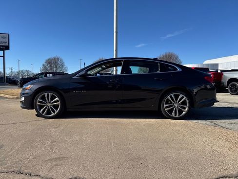 Used 2023 Chevrolet Malibu LT image 3